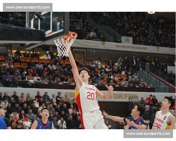 杨瀚森 NBA 首秀,易建联复出之路再陷迷雾 杨瀚森 NBA 首秀,易建联复出之路再陷迷雾