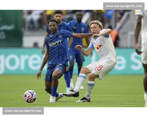 布努创世俱杯扑救纪录,一夫当关媲美群星 布努创世俱杯扑救纪录,一夫当关媲美群星